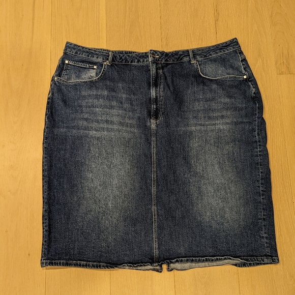 Anthropologie Dresses & Skirts - Anthropologie Pilcro Denim Skirt